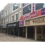 Bluo 2Bhk - Greater Kailash Lift Balcony Parking
